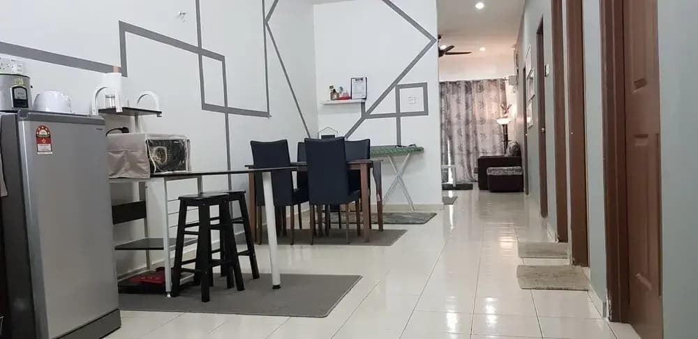 Fahaz Lumut Homestay - photo 10
