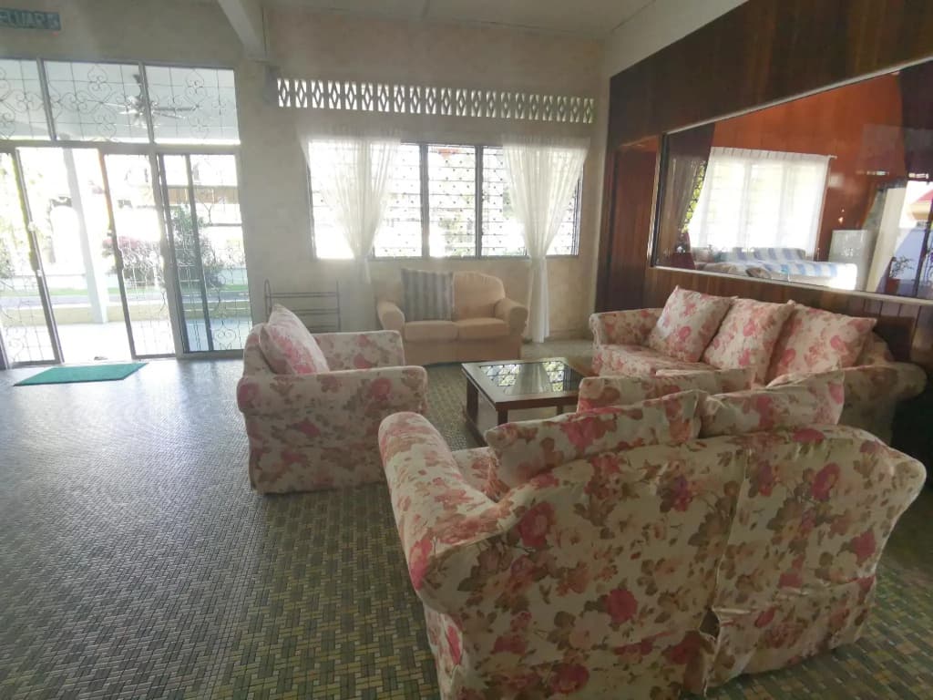 The Big Mansion - photo 4