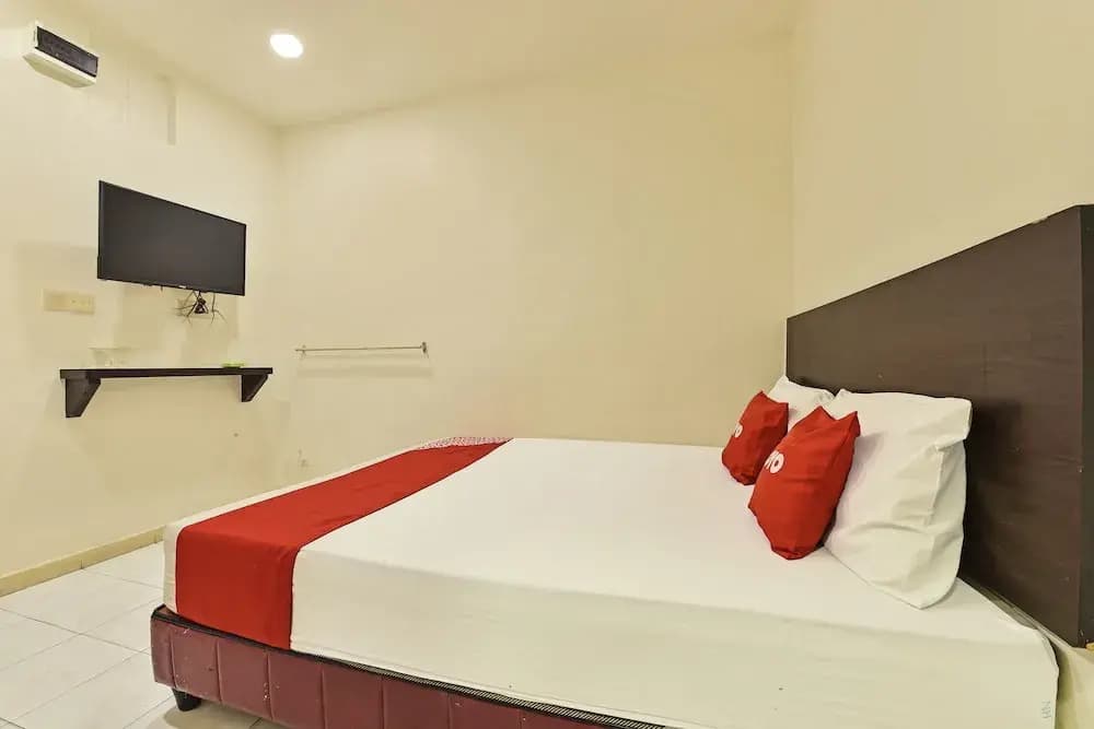 OYO 90806 Rumah Tumpangan Laut Selatan - photo 6