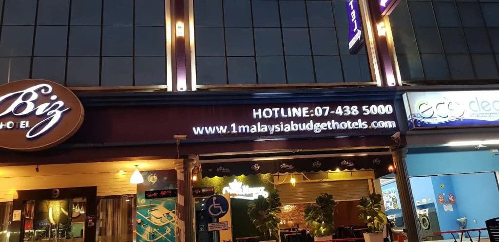 Biz Hotel - photo 16