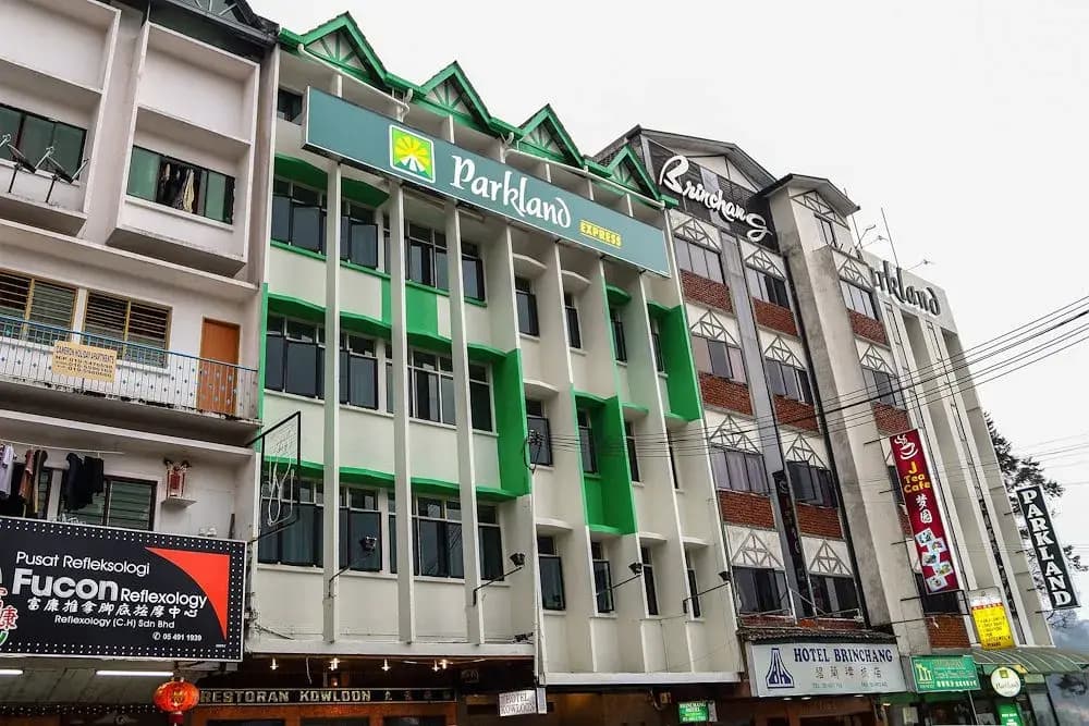 Parkland Express Hotel - photo 1