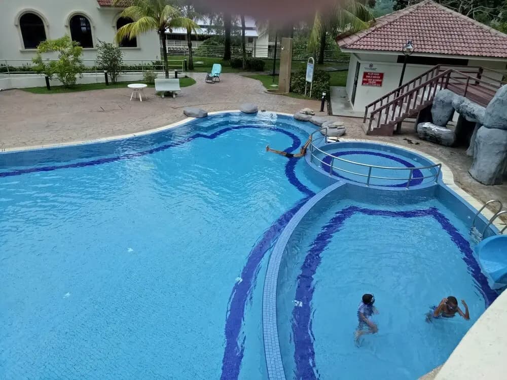 Batu Ferringhi By the Sea Holiday Home - photo 9