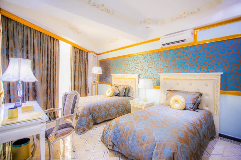 Lace Boutique Hotel - photo 6