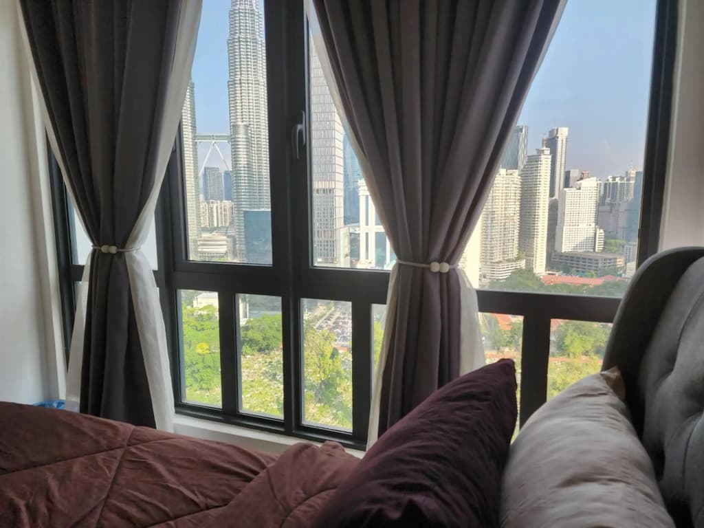 KLCC Legasi Kg Bharu muslim homestay facing unblock view and walking distance to Twin Tower, LRT train next to building - photo 6