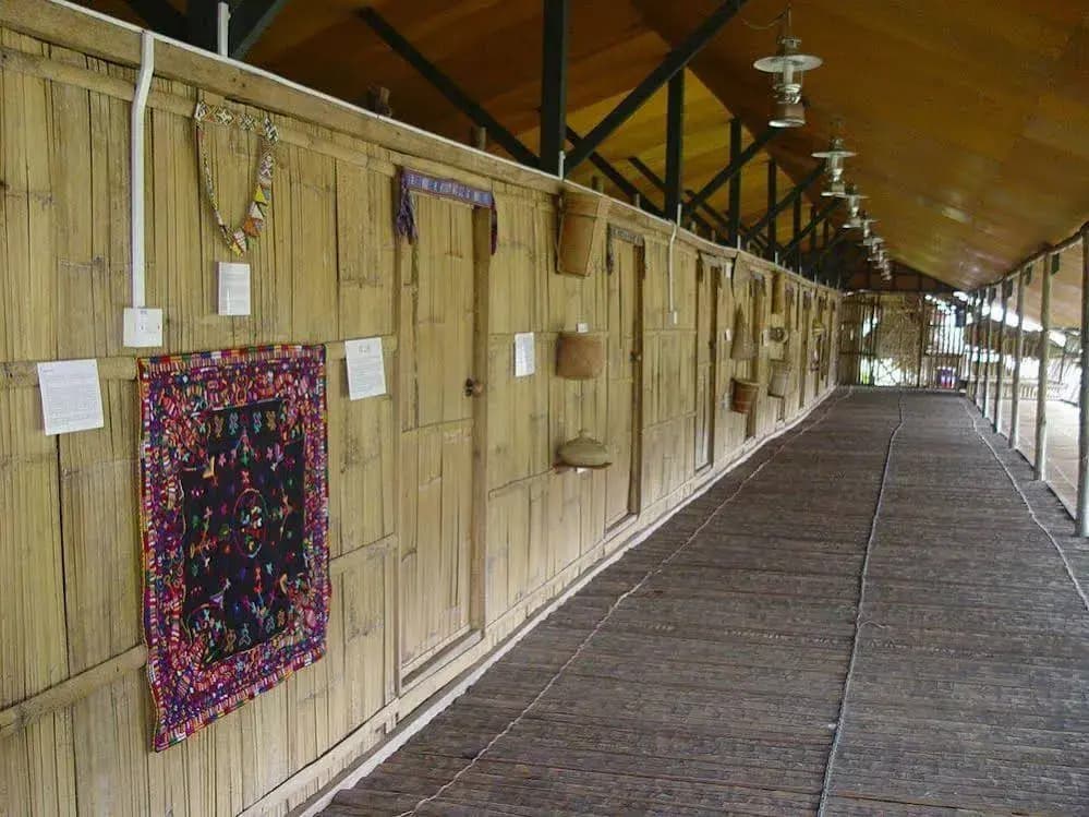 Sabah Tea Garden-Longhouses - photo 2