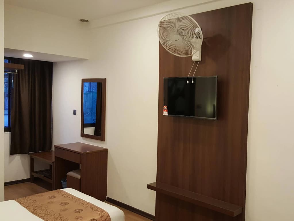 Highlanders Hotel - photo 3