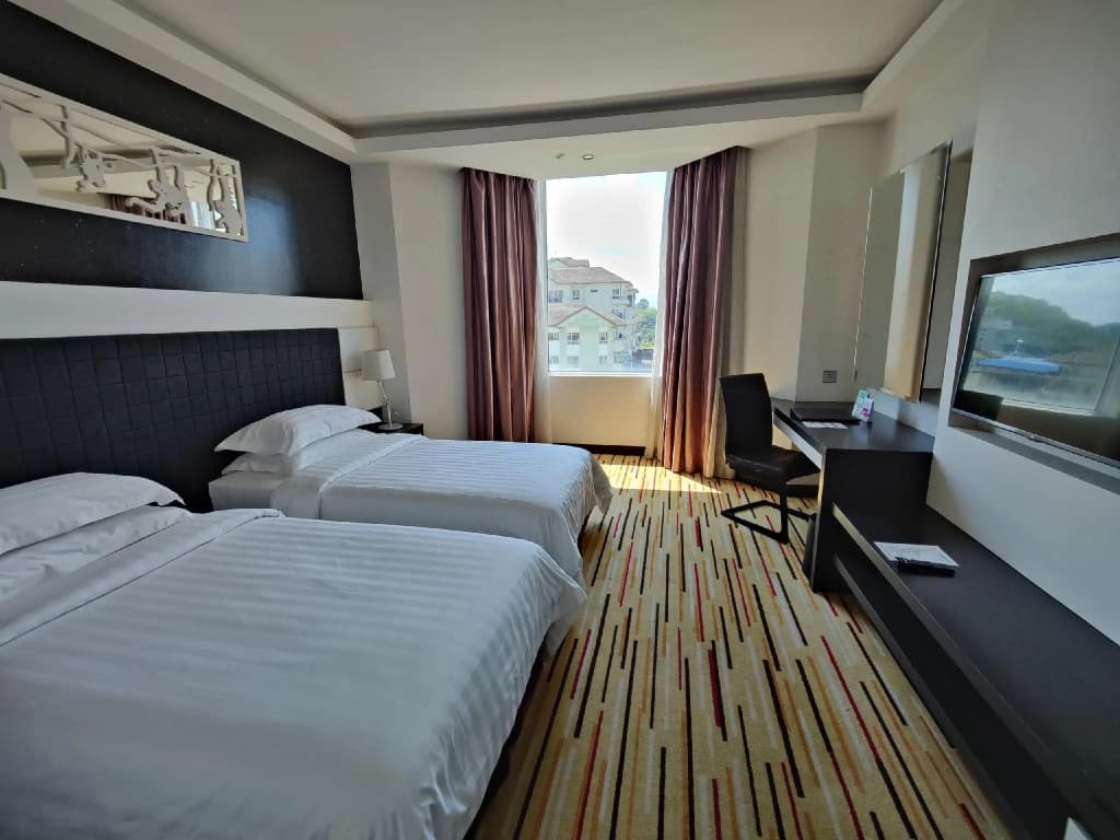 Promenade Hotel Kota Kinabalu - photo 33
