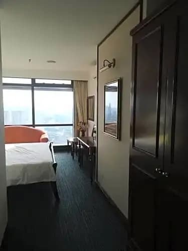 Times Square Suite - photo 2
