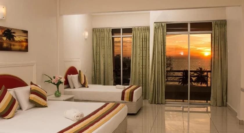 Akar Beach Resort - photo 6