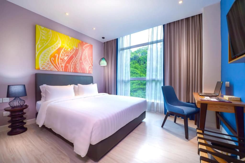 Mercure Kota Kinabalu City Centre - photo 4