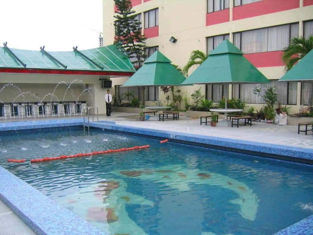 Red Rock Hotel - photo 17