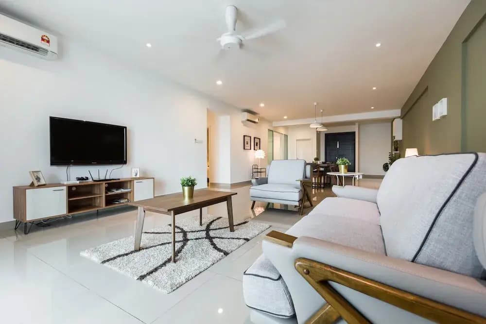 Spacious Seaview Suite - photo 2