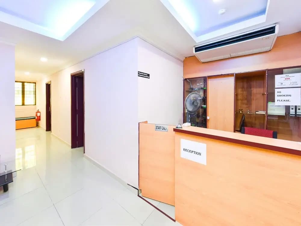 OYO 90562 J Hotel PJ - photo 2