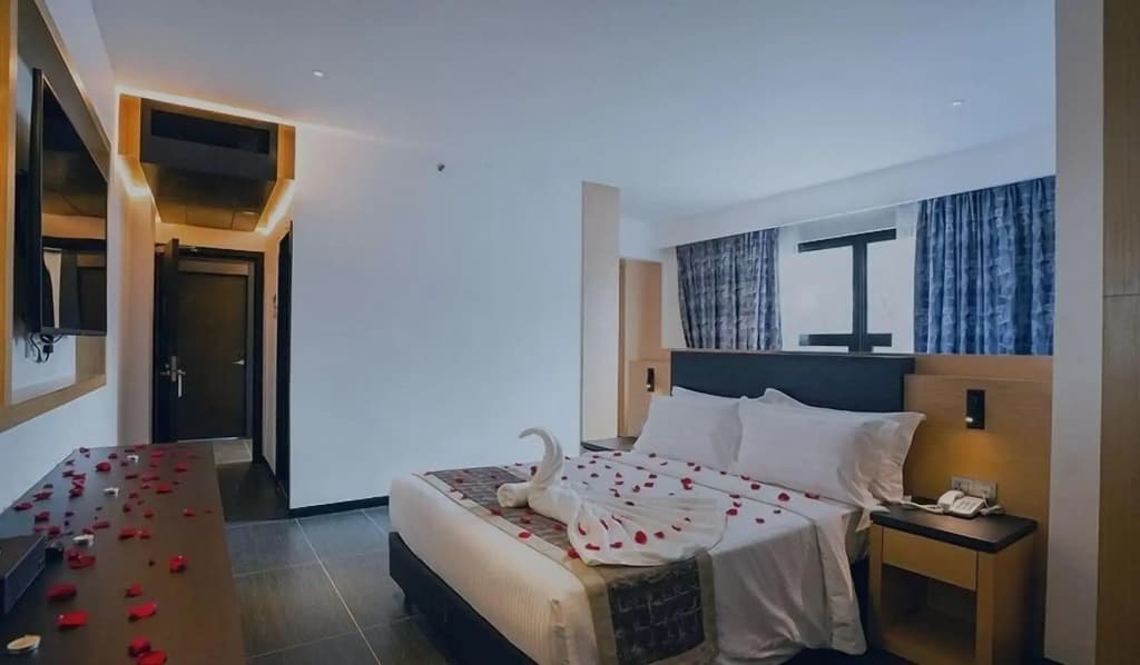 TSR Seafront Hotel - photo 5