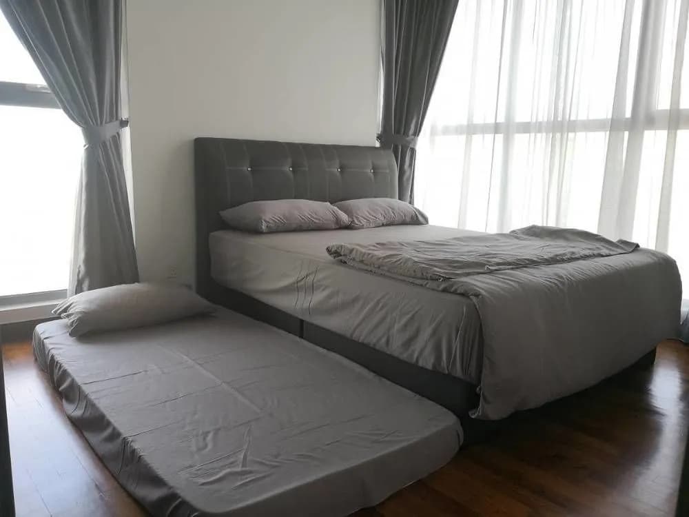 Vinz at Silverscape Luxury Residence - photo 22