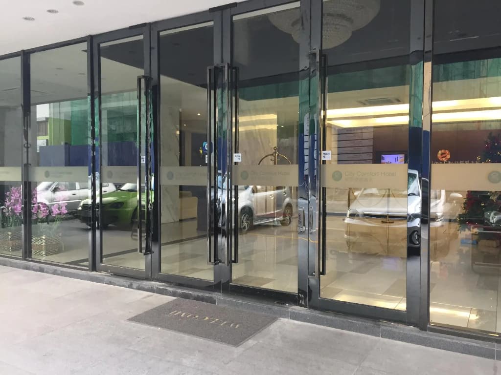 City Comfort Hotel - photo 1