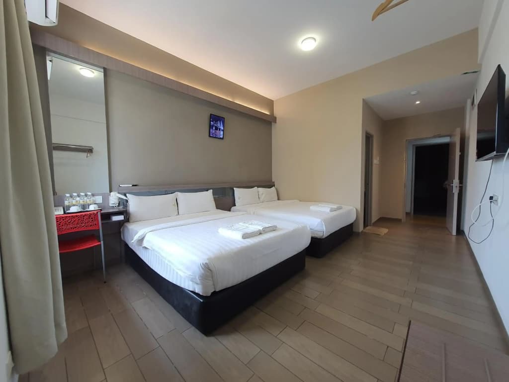 Hotel Golden View Nilai - photo 3