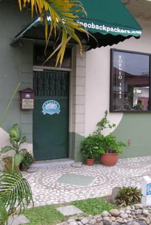 Borneo Backpackers - photo 1