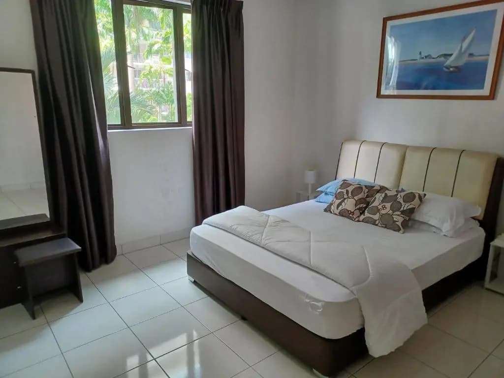 Indah Alam Condo - photo 4