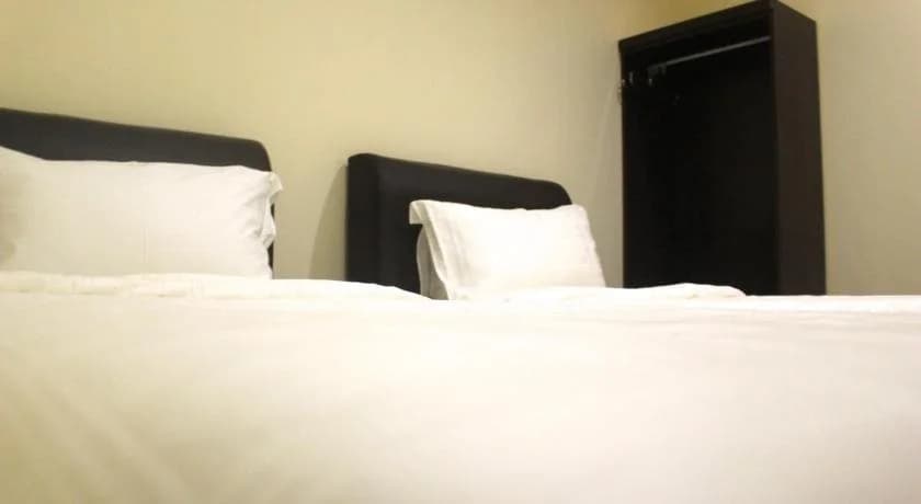 Campbell Antique Hotel & Cafe - photo 4