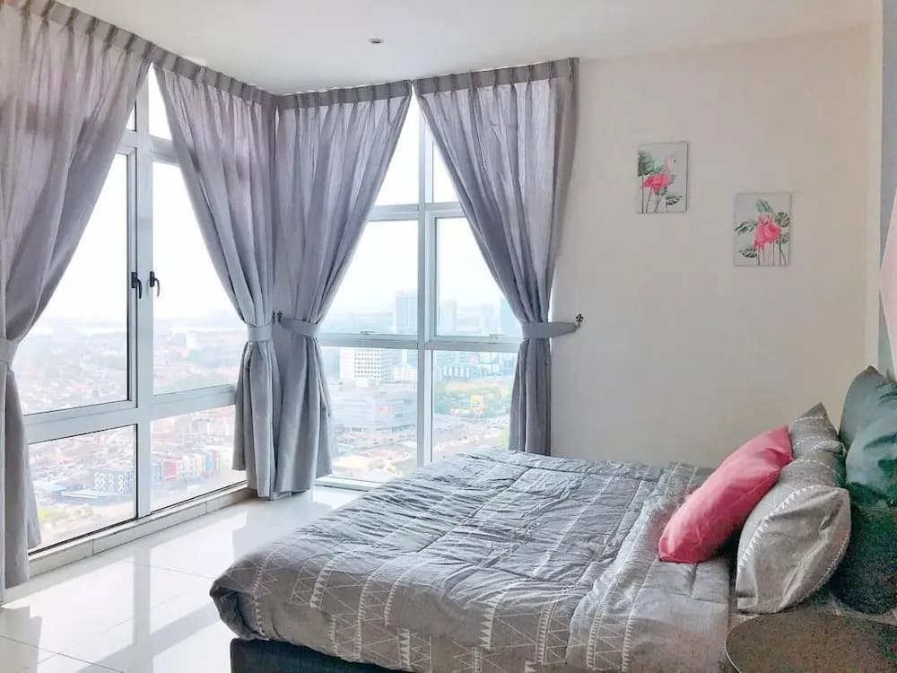 Jb City D'esplanade Shopping Mall Apartment - photo 3