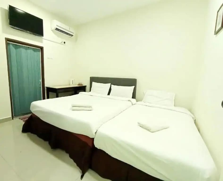MN Ferringhi Inn by OYO Rooms - photo 5