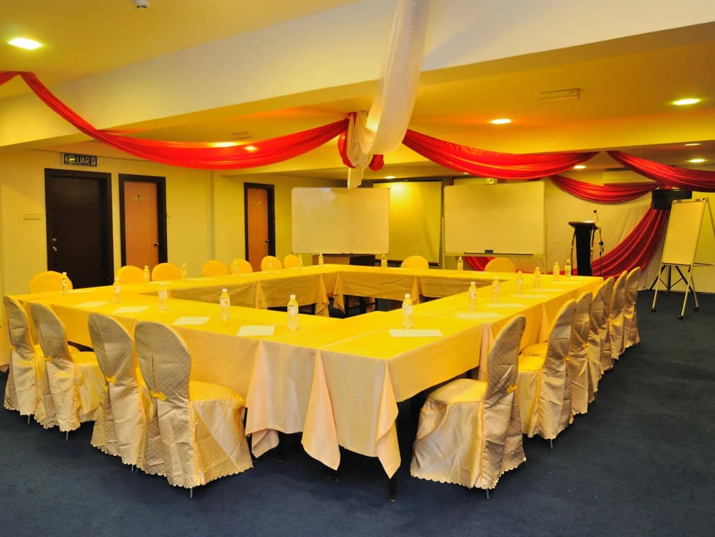 2 Inn 1 Boutique Hotel & Spa - photo 16