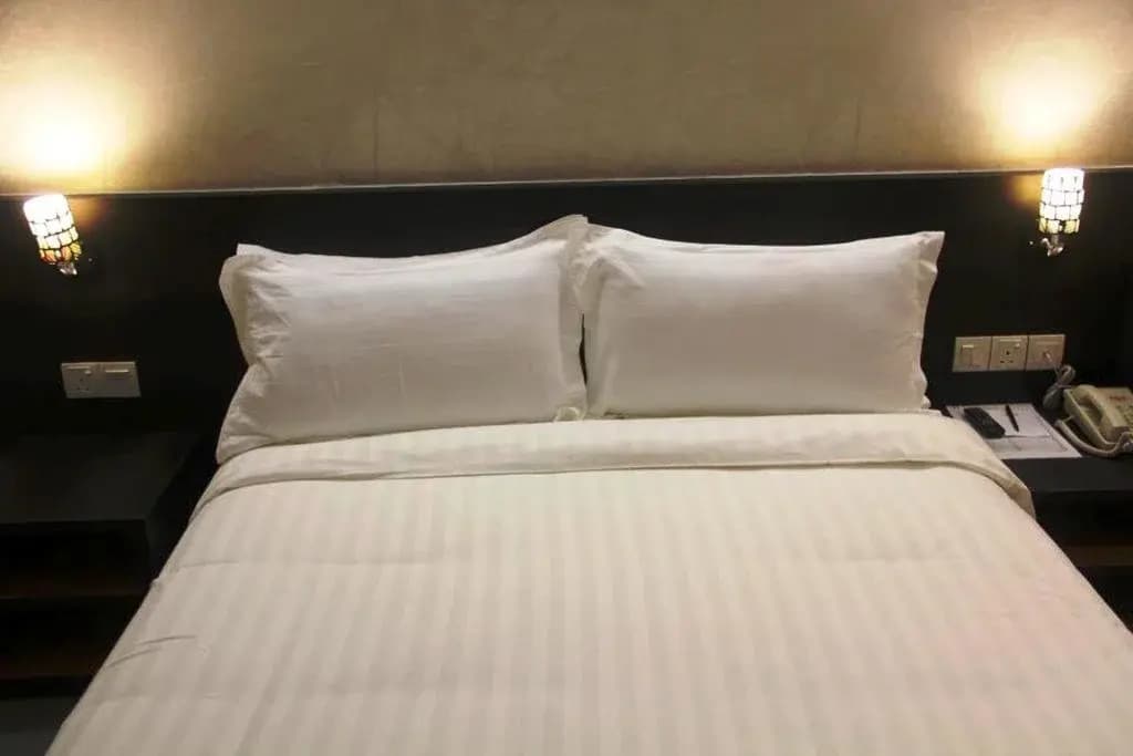 906 Hotel Kota Laksamana - photo 17