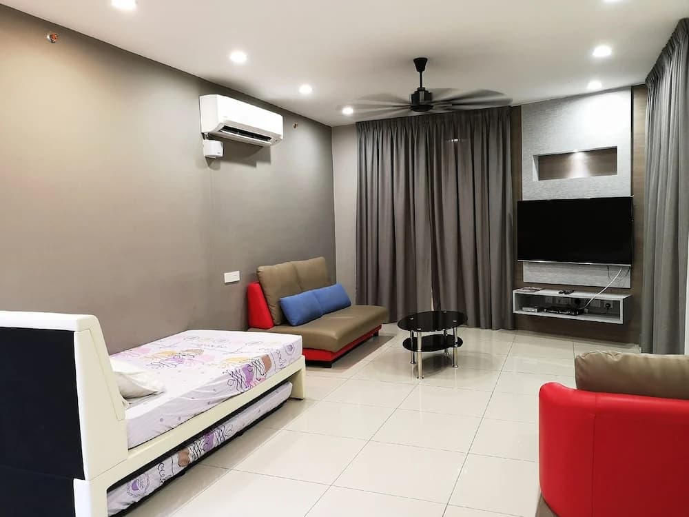 Mansion One 2 Bedroom Apartment - photo 6
