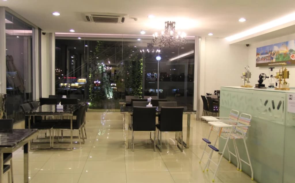 M Design Hotel Seri Kembangan - photo 20