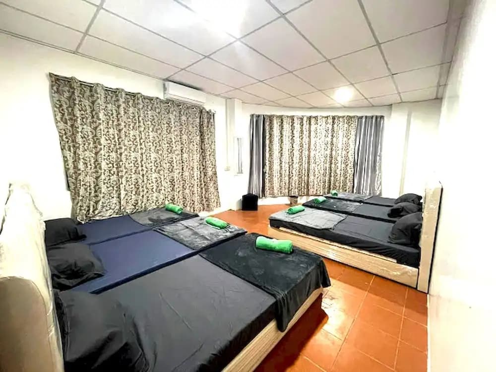 OYO HOME 90768 Flo Inn Motel - photo 5