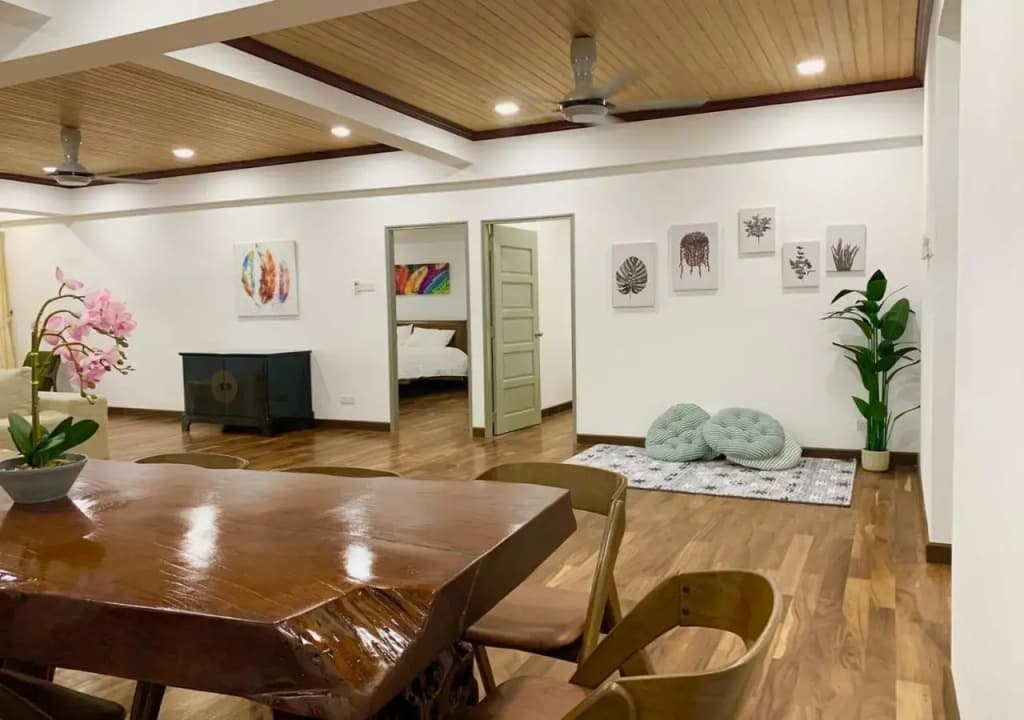 The Venus - Spacious Wooden TOP Floor Apartment - photo 2