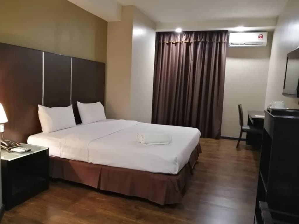 Hotel 17 - photo 1