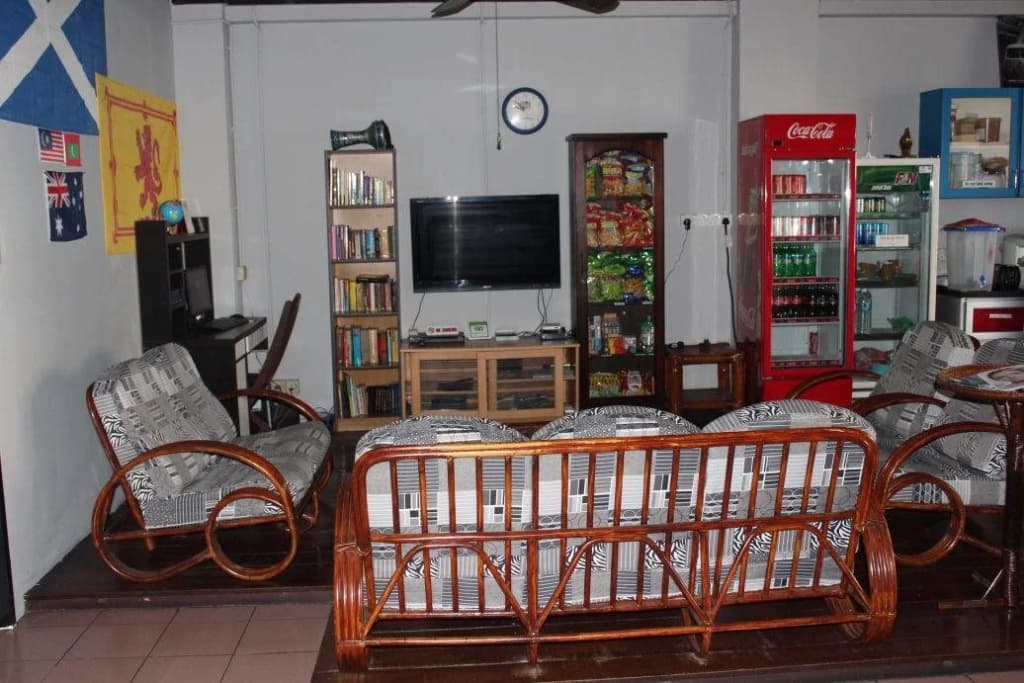 Jesselton Cabin - Hostel - photo 11