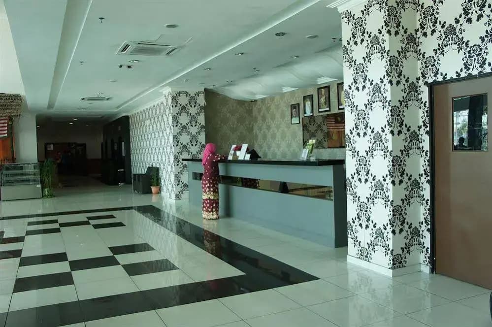 Hotel Abadi Melaka - photo 12