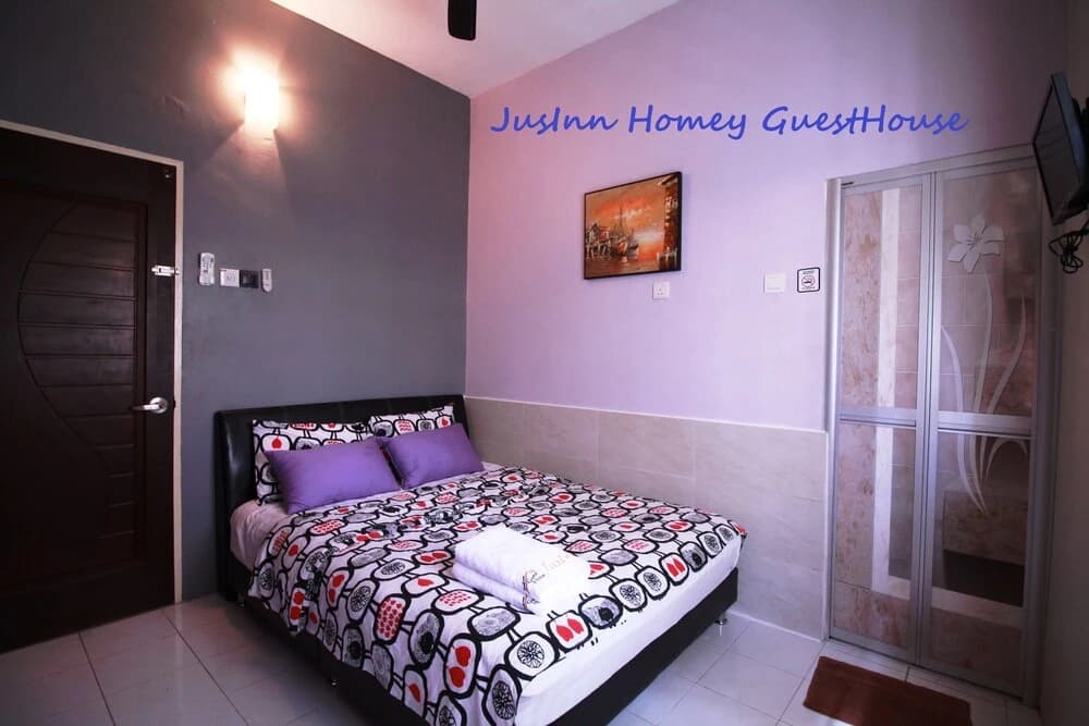 JusInn Homey Guesthouse - photo 2
