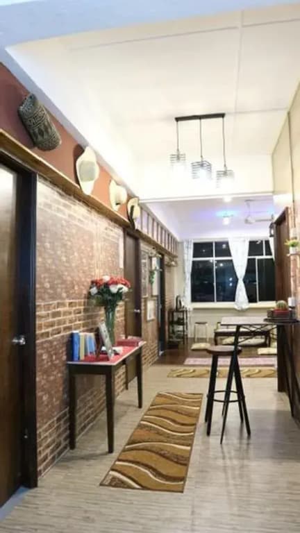 EB2 Hostel - photo 9