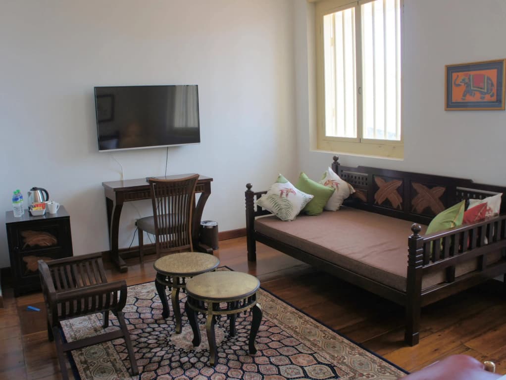 Heeren Palm Suites - photo 3