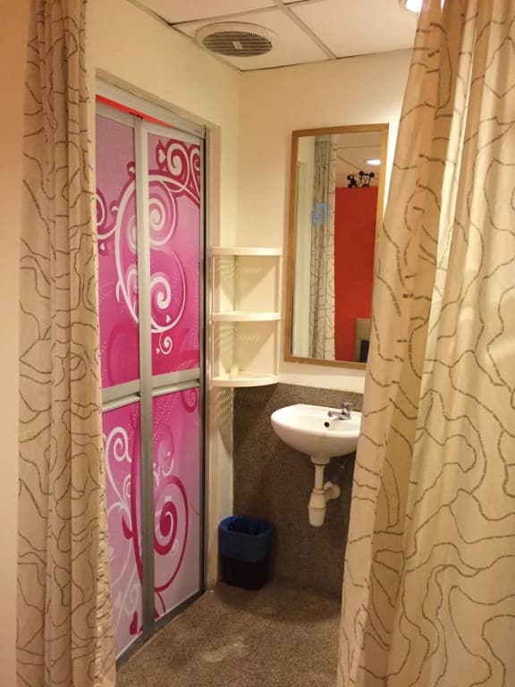 7 Star Hotel - photo 8