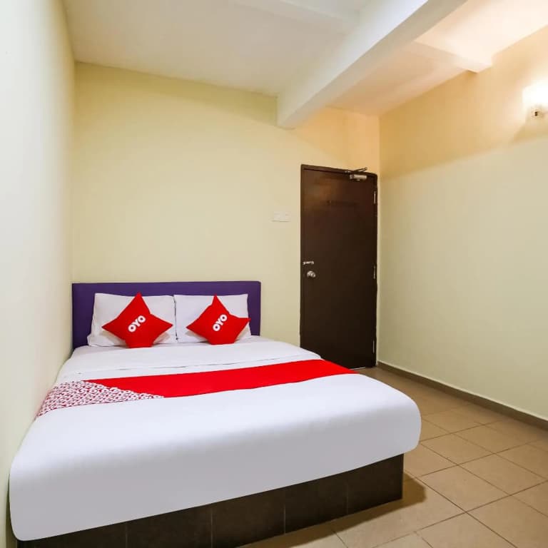 OYO 89585 Hotel Happy Inn - photo 26