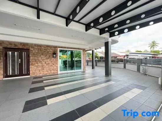 Taiping City Centre Landed Corner Lot for 12 Pax - photo 3