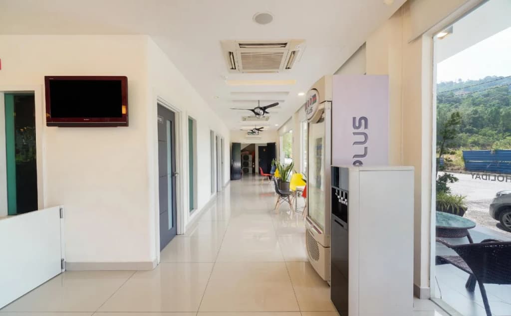 OYO 89683 GM Holiday Hotel Permai Jaya - photo 9