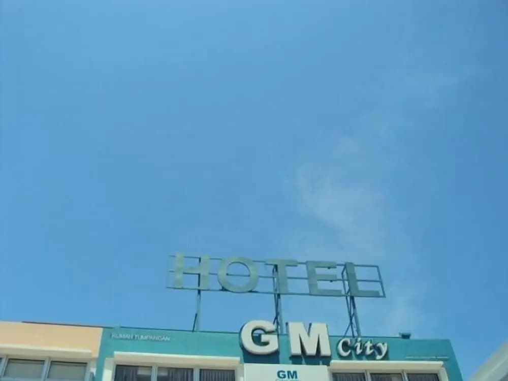GM City Hotel - main photo