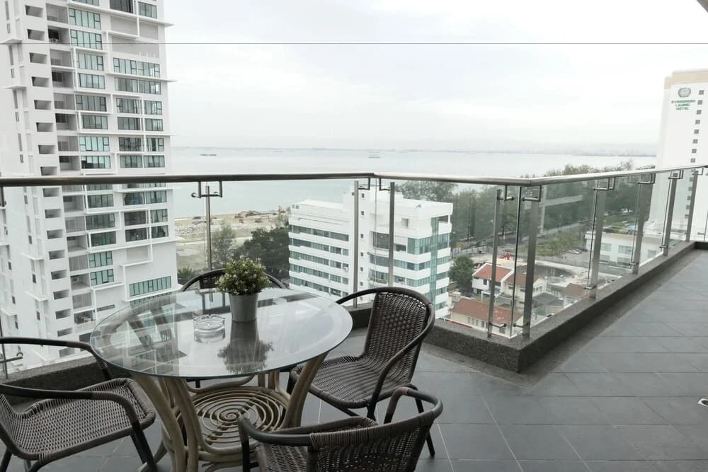 Gurney Seafront Supercondo 4B Penthouse - photo 14