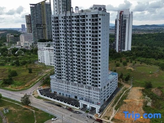 Optimus Medini -- Legoland & SG view & WIFI #3BR2B #5 pax by Cowidea - photo 3