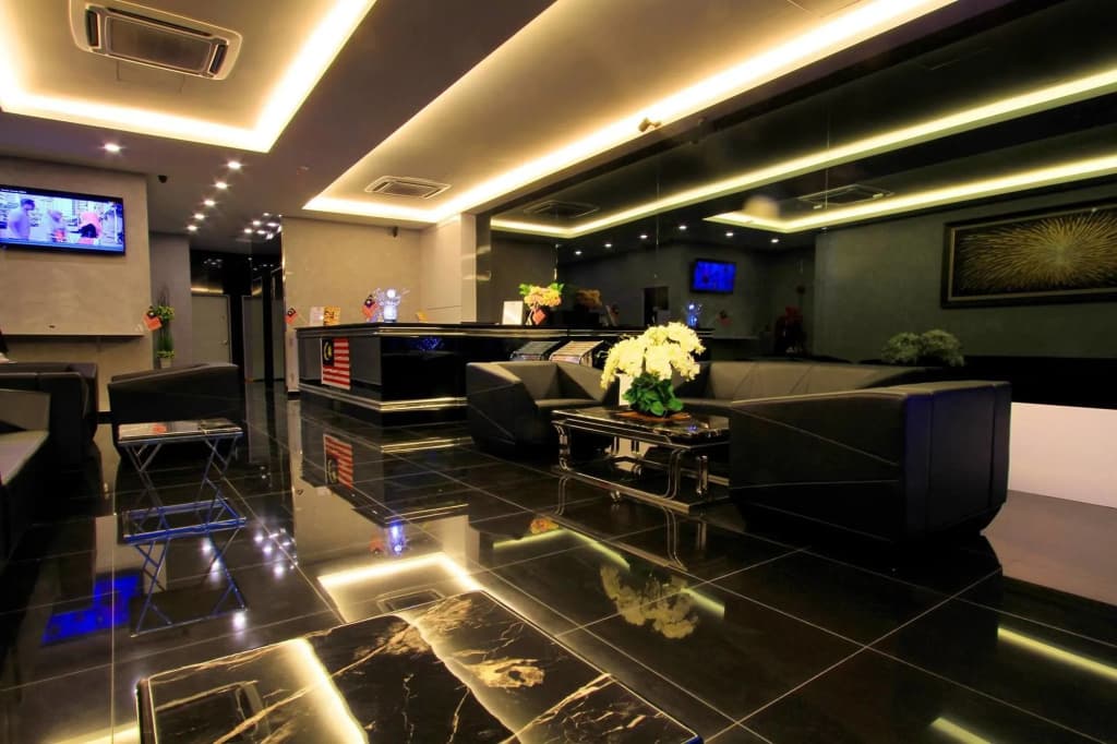 J Suites Hotel - photo 2