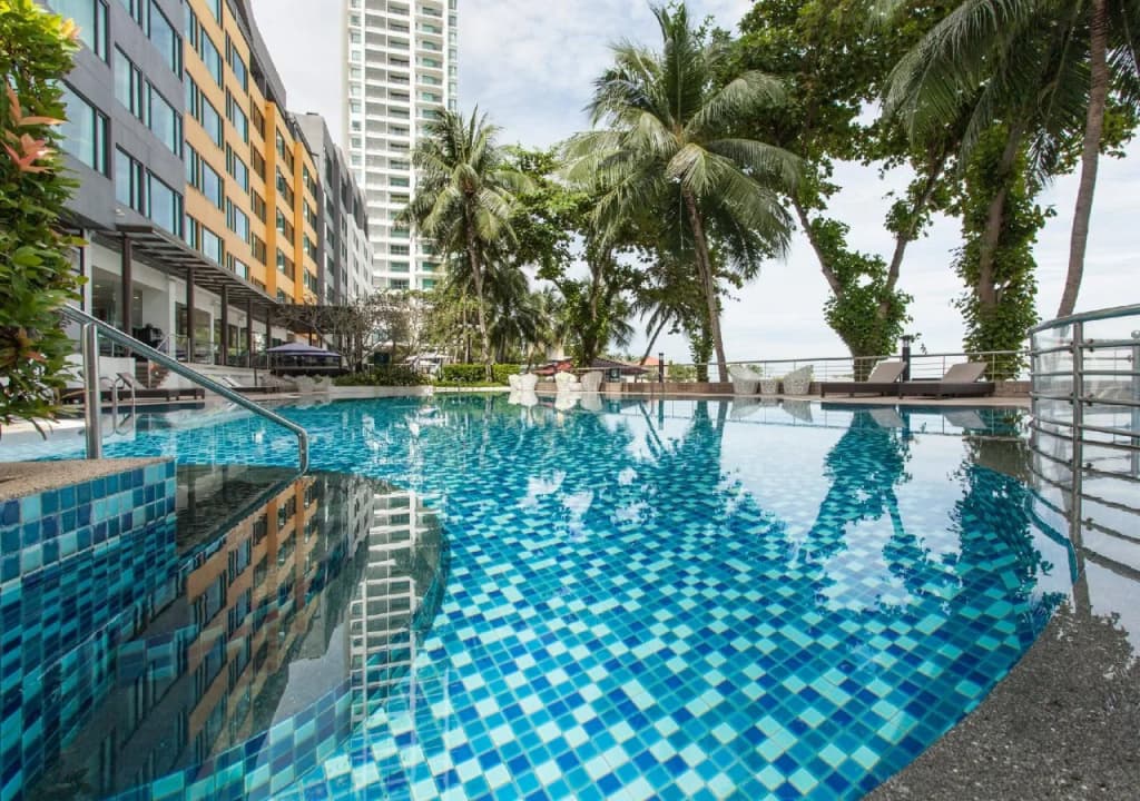 Mercure Penang Beach - photo 16