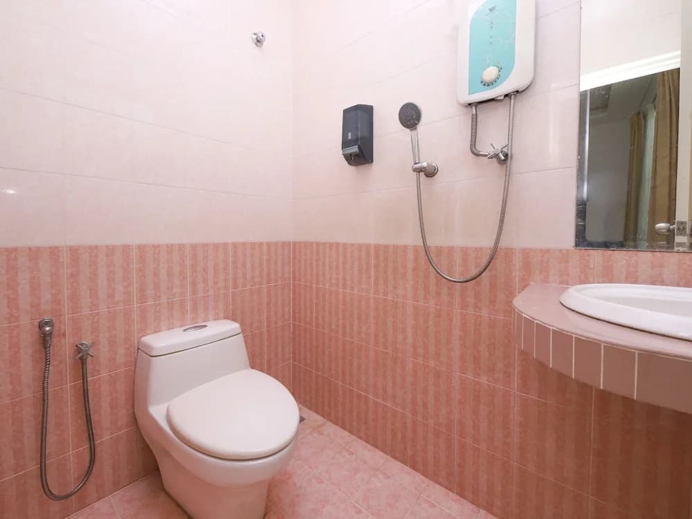 Nexus Hotel by OYO Rooms - photo 2