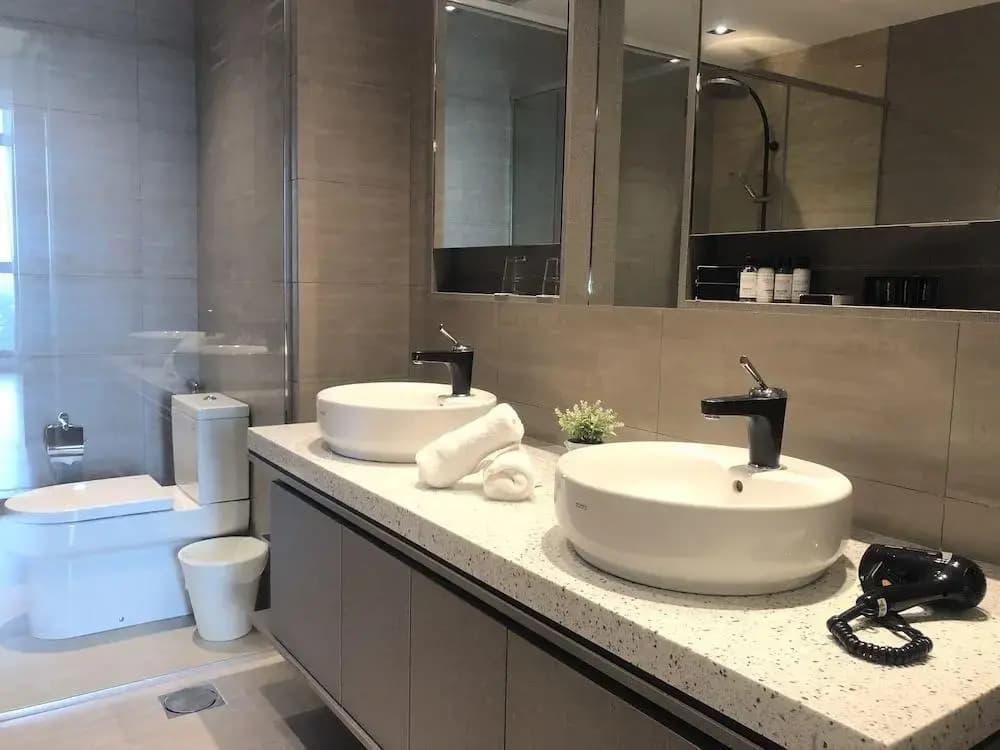 Expressionz Professional Suites by EH Homestay - photo 10