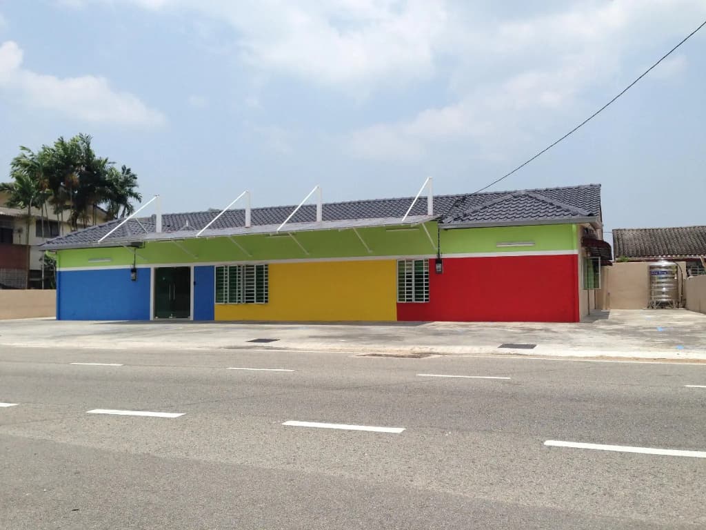 First Guest House Alor Akar - photo 1